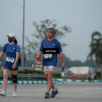 Runner Photo 7554346