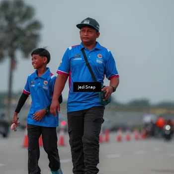 Runner Photo 7554363