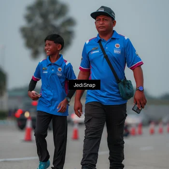 Runner Photo 7554371