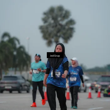 Runner Photo 7554373
