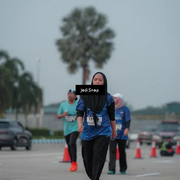 Runner Photo 7554374