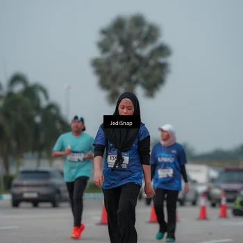 Runner Photo 7554377