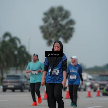 Runner Photo 7554380