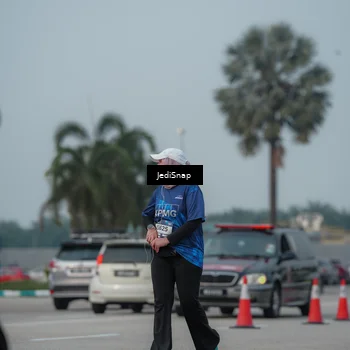 Runner Photo 7554392