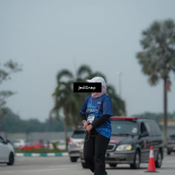 Runner Photo 7554393