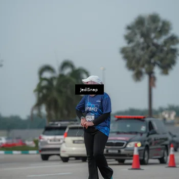 Runner Photo 7554394