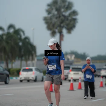 Runner Photo 7554402