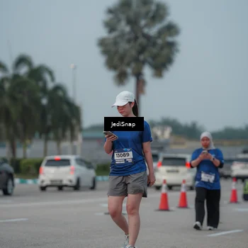 Runner Photo 7554405