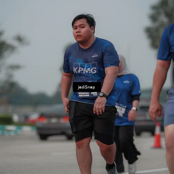 Runner Photo 7554410
