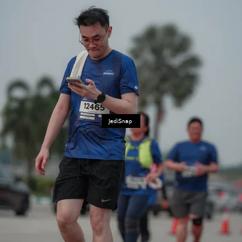 Runner Photo 7554417