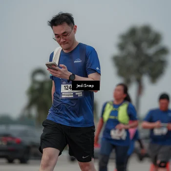 Runner Photo 7554418
