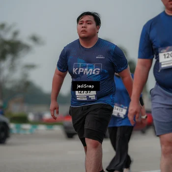 Runner Photo 7554419