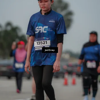Runner Photo 7554430