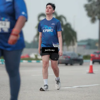 Runner Photo 7554464