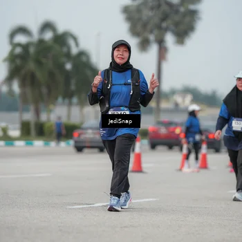 Runner Photo 7554471