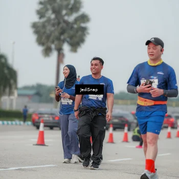 Runner Photo 7554482