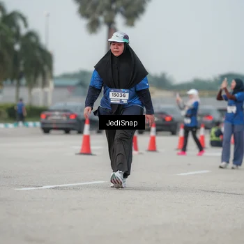 Runner Photo 7554483