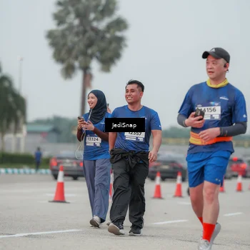 Runner Photo 7554484