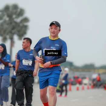 Runner Photo 7554486