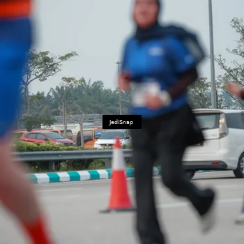 Runner Photo 7554498