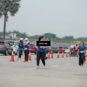 Runner Photo 7554511