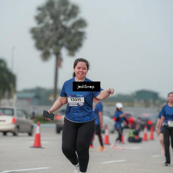 Runner Photo 7554544