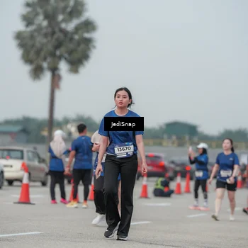 Runner Photo 7554550