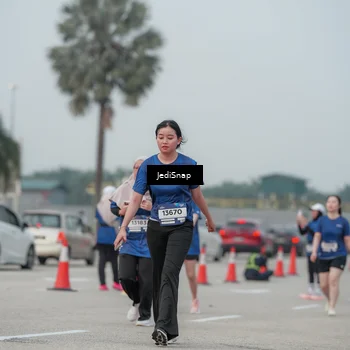 Runner Photo 7554553