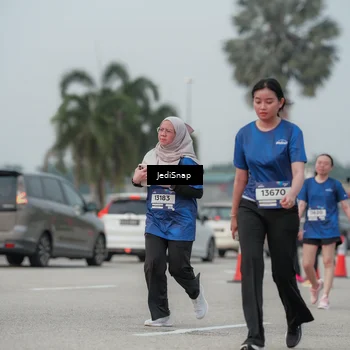 Runner Photo 7554558