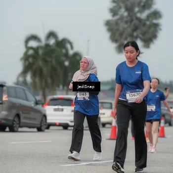 Runner Photo 7554560