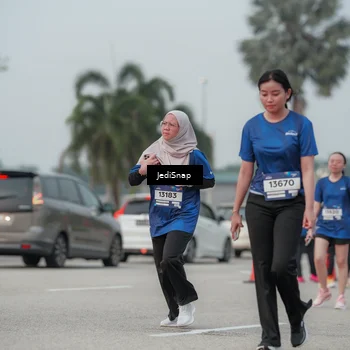 Runner Photo 7554562