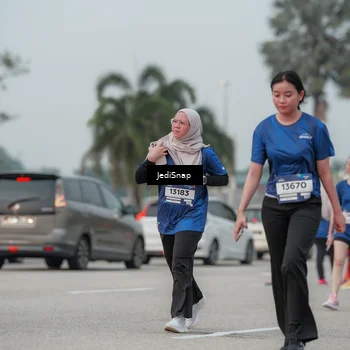 Runner Photo 7554568