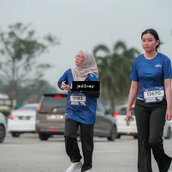 Runner Photo 7554569