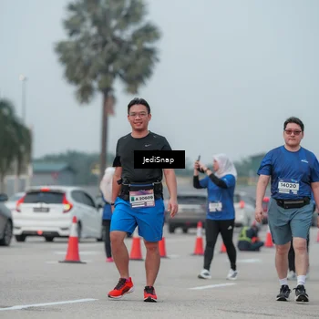 Runner Photo 7554590