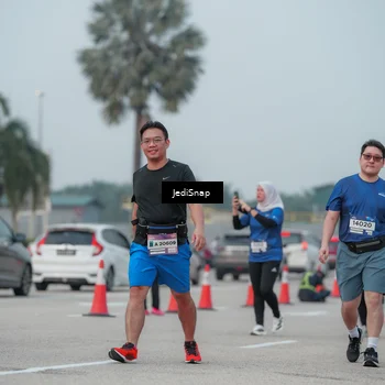 Runner Photo 7554592