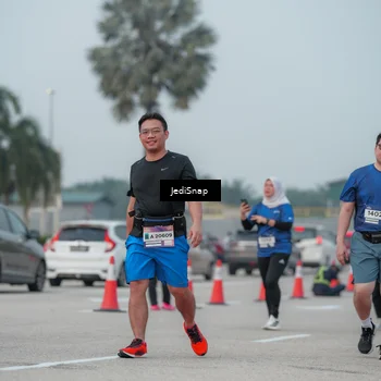 Runner Photo 7554593