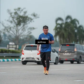 Runner Photo 7554595