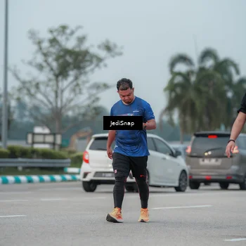 Runner Photo 7554596