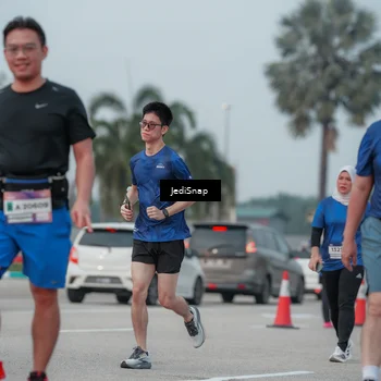 Runner Photo 7554606