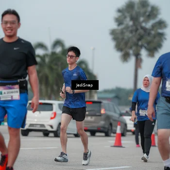 Runner Photo 7554608