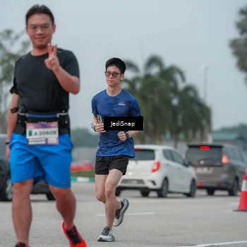 Runner Photo 7554611