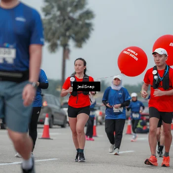 Runner Photo 7554618