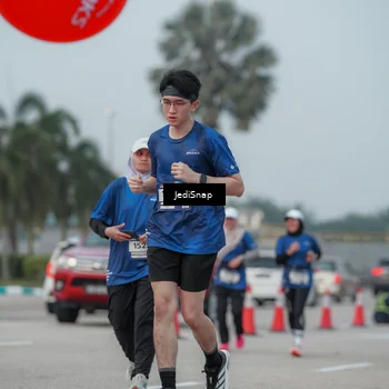 Runner Photo 7554629