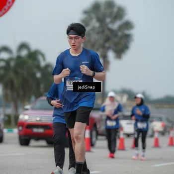 Runner Photo 7554636