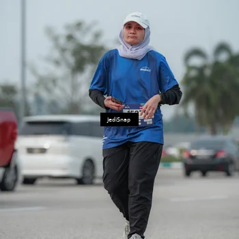 Runner Photo 7554641