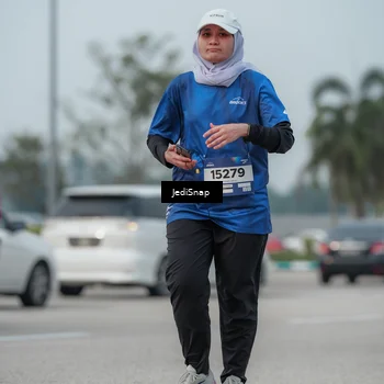 Runner Photo 7554643