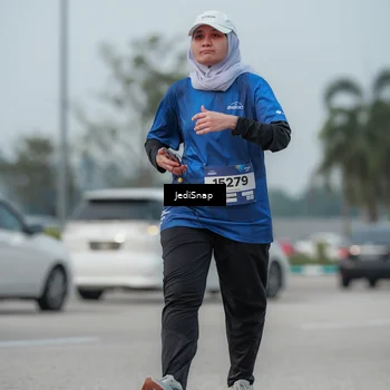 Runner Photo 7554644
