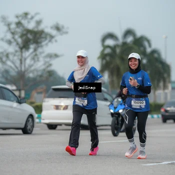 Runner Photo 7554649