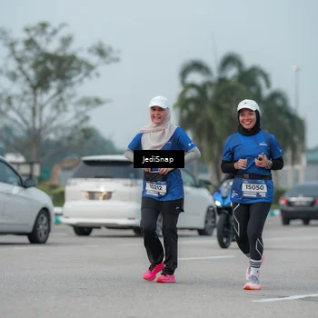 Runner Photo 7554650