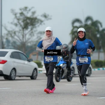 Runner Photo 7554655